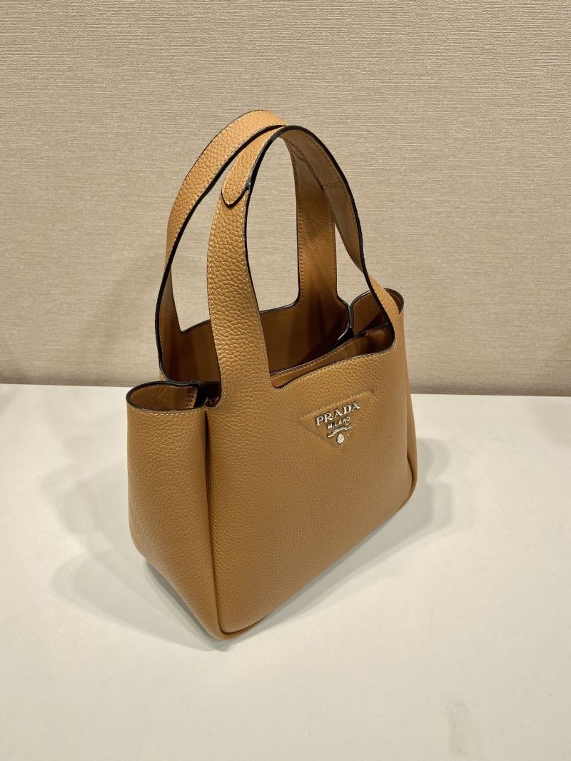 Pra*a bucket bags